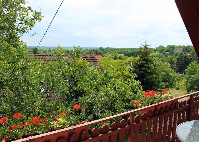 Ibolya アパート Fonyód